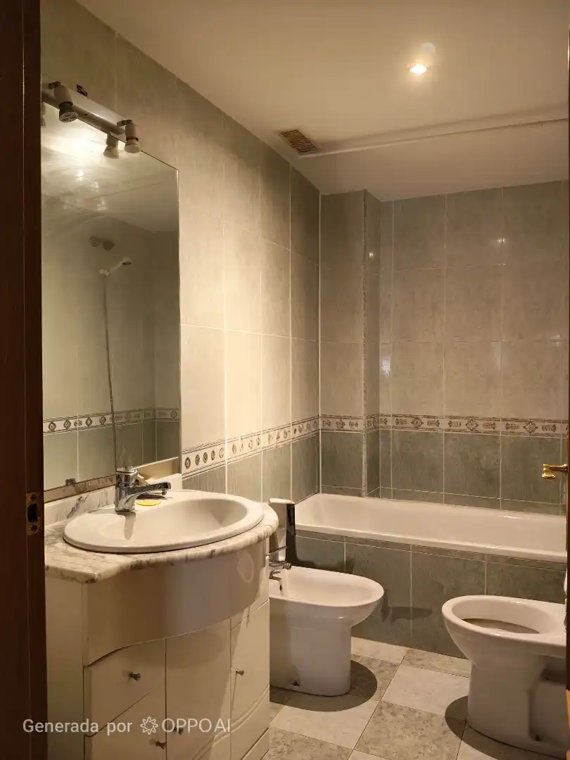 Baño de Ático en venta en Vila-real con Calefacción, Terraza y Trastero