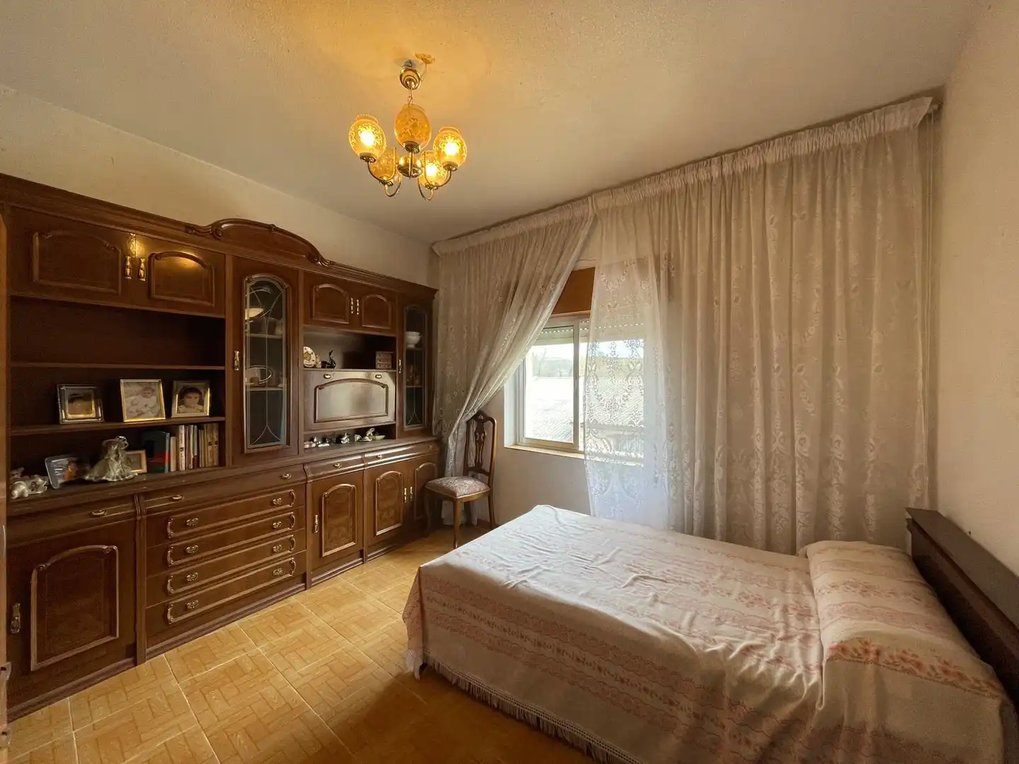 Schlafzimmer von Country house zum Verkauf in Royuela de Río Franco mit Parkett und Abstellraum