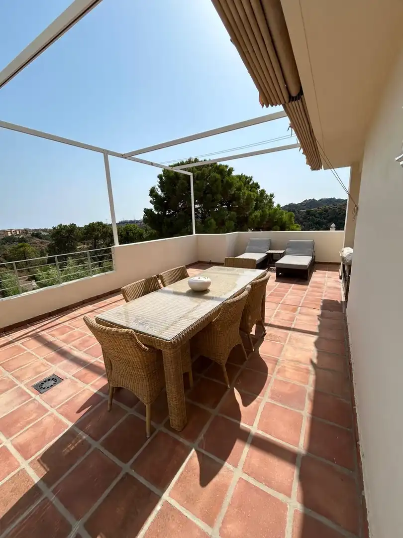 Terraza de Apartamento en venta en Benahavís con Aire acondicionado, Terraza y Trastero