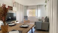 Living room of Flat for sale in Figueres  with Heating, Terrace and Furnished