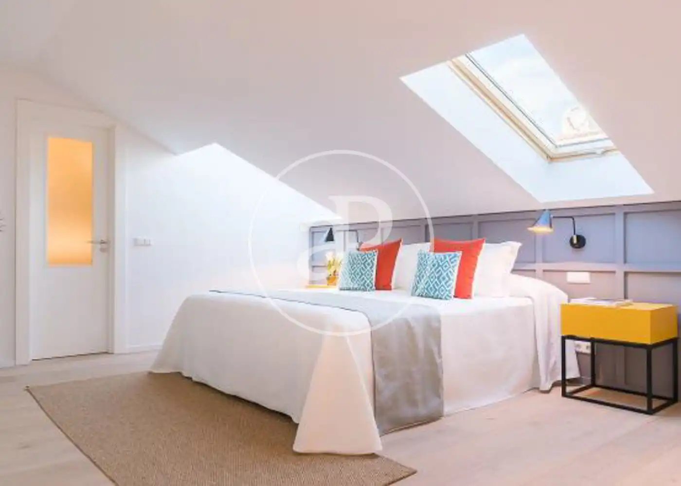 Bedroom of Flat for sale in Madrid  with Air Conditioner, Heating and Furnished