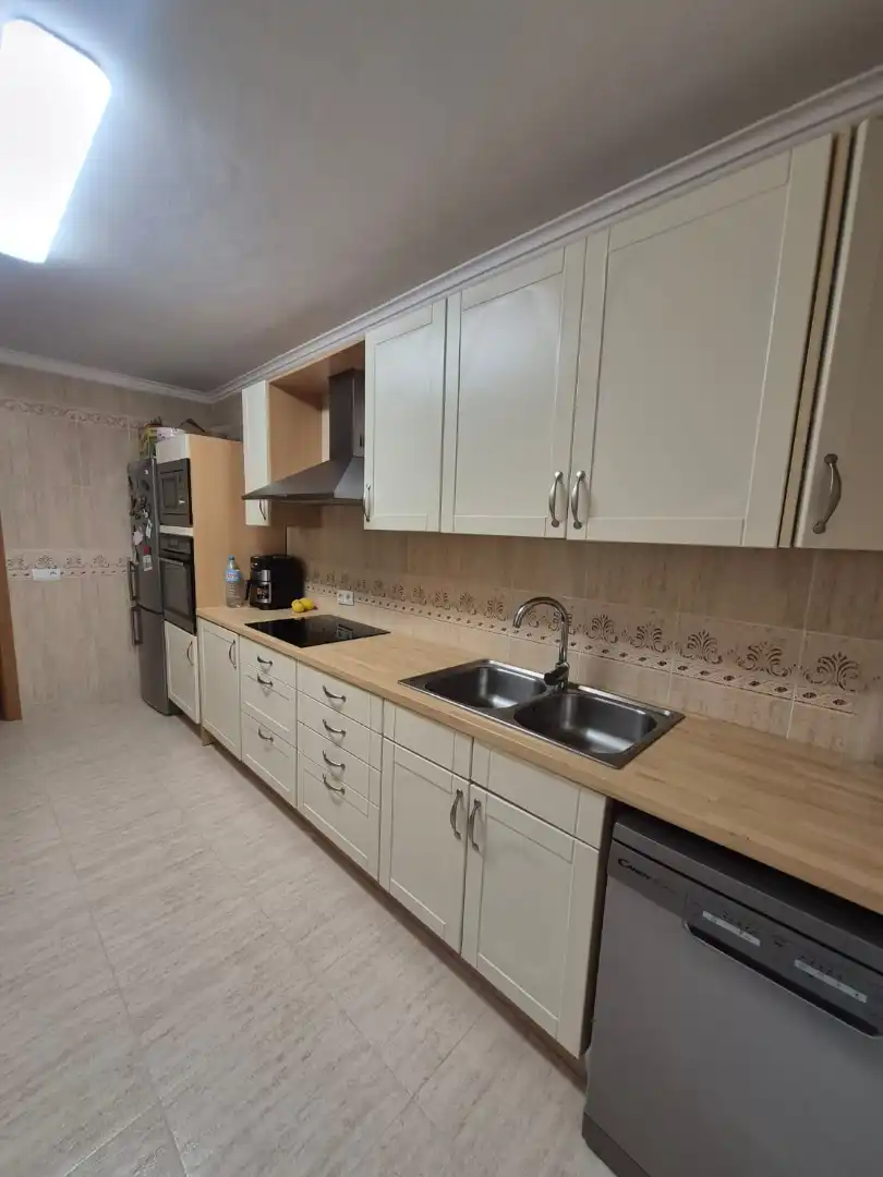 Kitchen of Flat for sale in Binissalem  with Air Conditioner, Parquet flooring and Oven