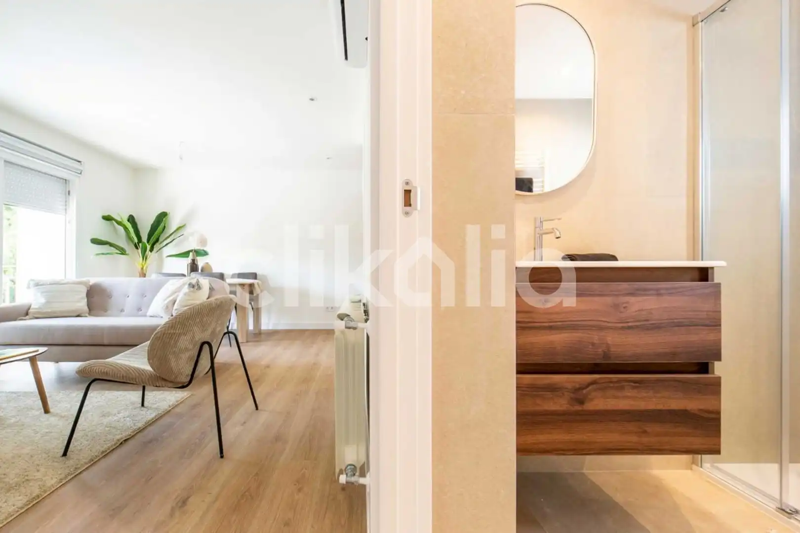 Badezimmer von Wohnung zum Verkauf in Madrid mit Klimaanlage, Heizung und Privatgarten