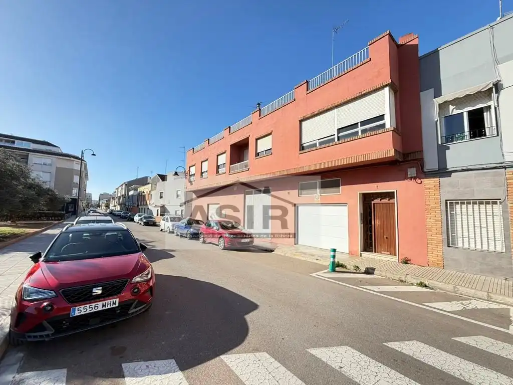 Exterior view of Houses for sale in Alzira  with Air Conditioner and Terrace