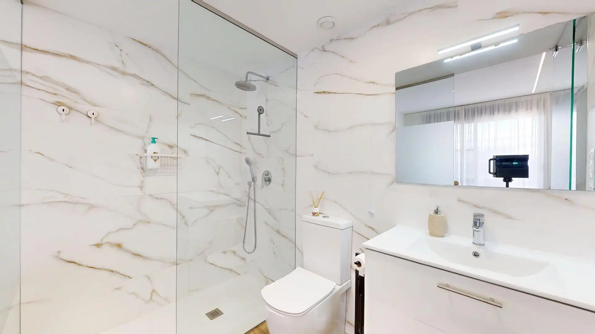 Bany de Apartament en venda en San Javier amb Aire condicionat, Terrassa i Moblat
