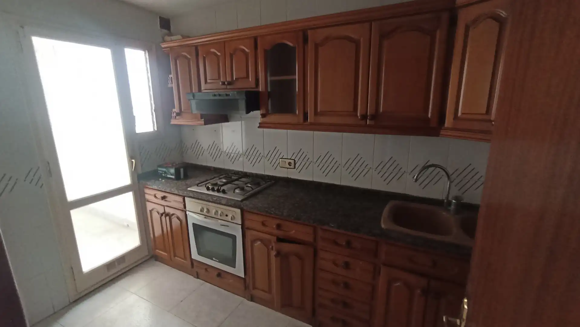 Appartamento con terrazza in vendita a Camí Reial, imagen 7
