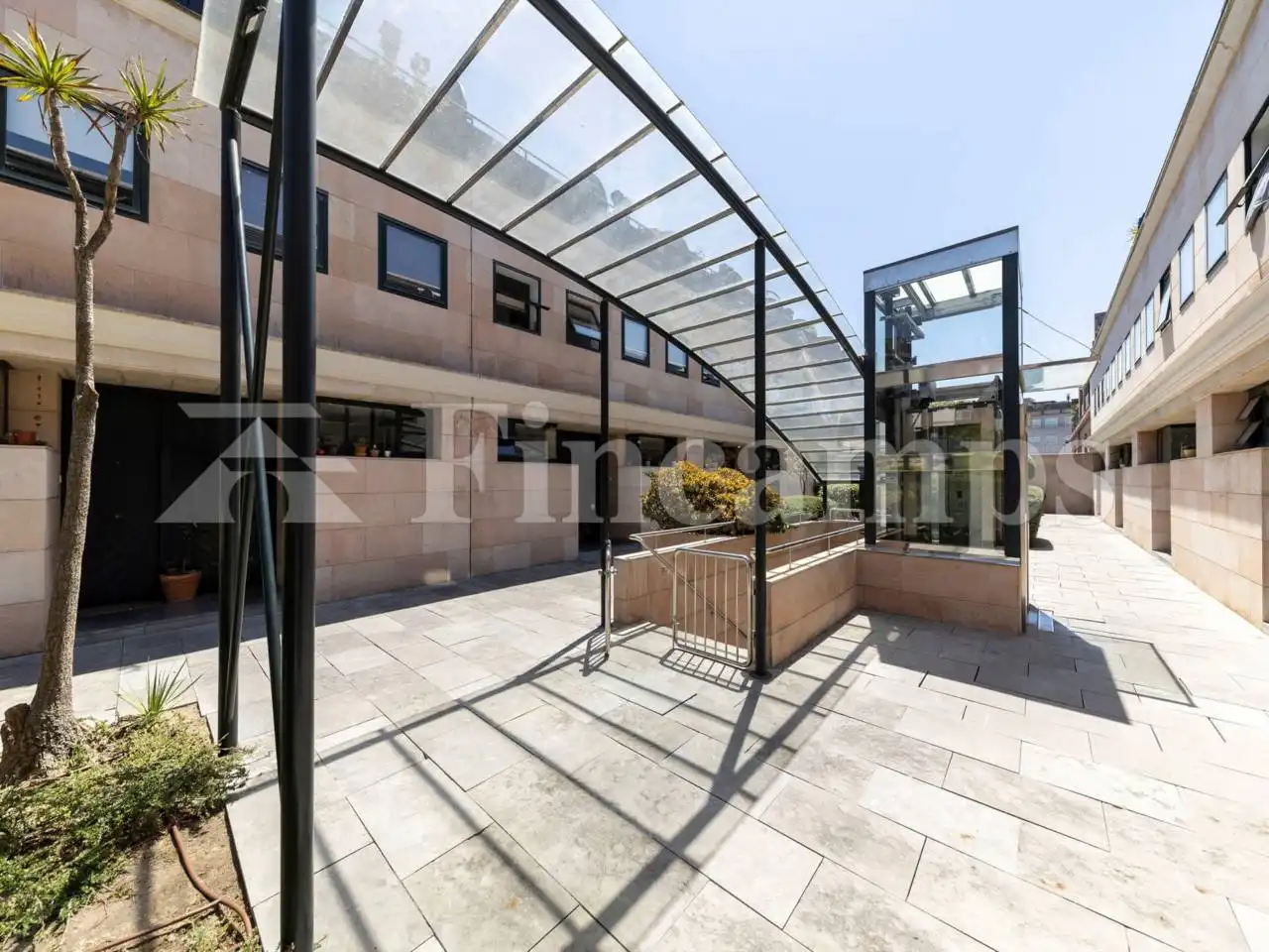 Terrassa de Casa o xalet en venda en Sabadell amb Calefacció, Parquet i Terrassa