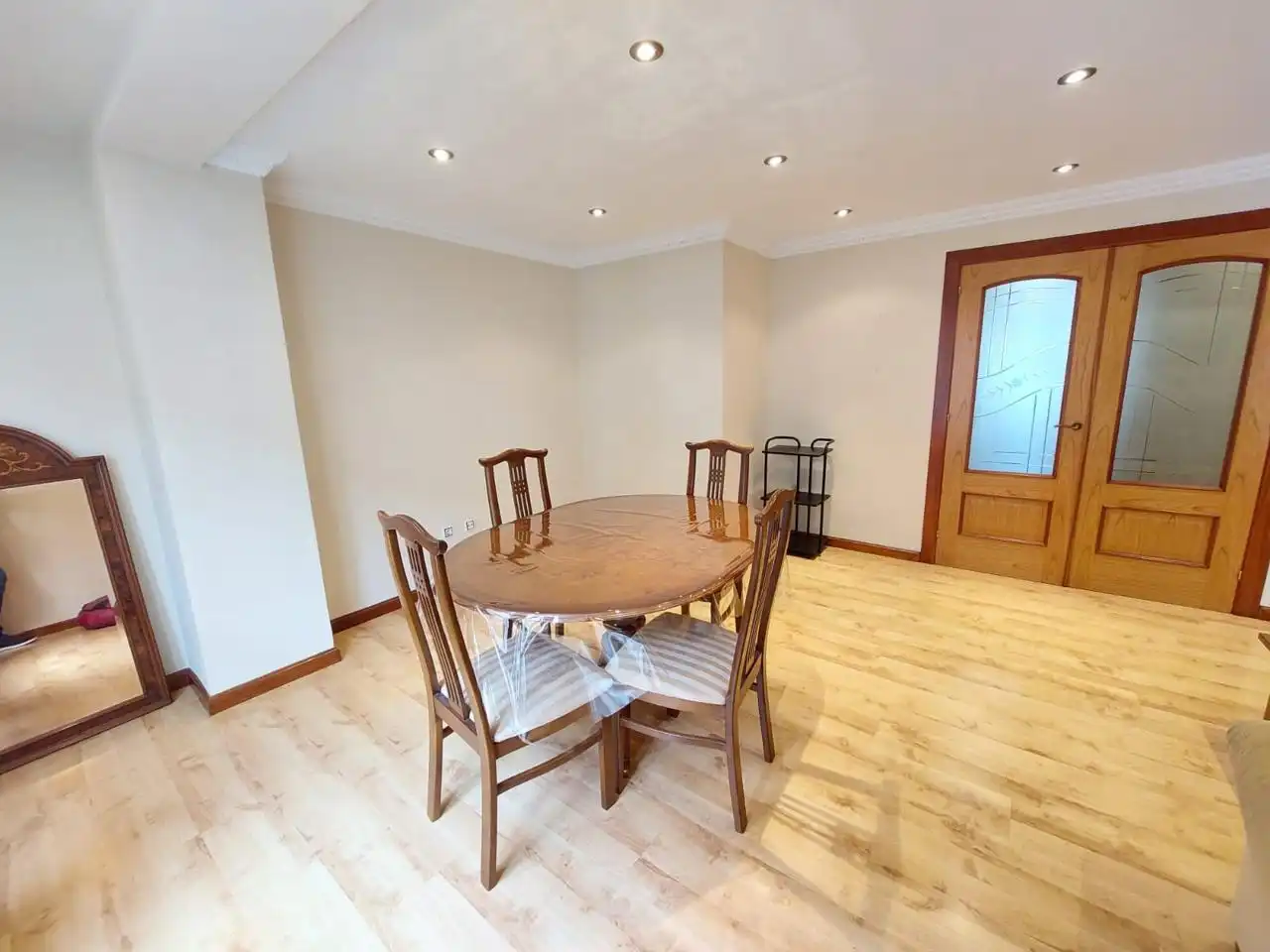 Comedor de Piso de alquiler en Gijón  con Calefacción y Amueblado