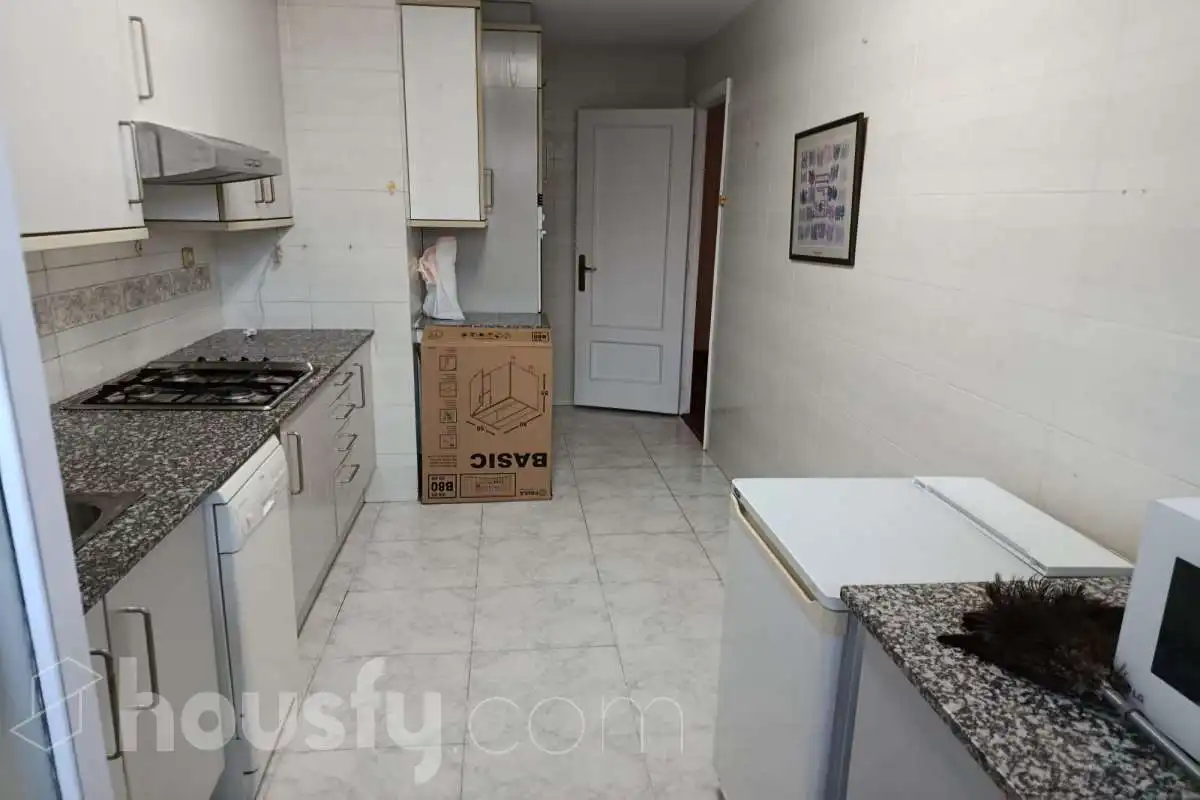 Àtic de lloguer a Carrer del Marquès de Monistrol, Sant Joan - TV3