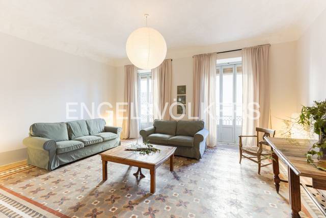 Apartamento en Alquiler en Carrer del Comte de Montornés en La Xerea