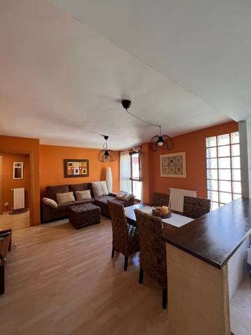 Piso en Venta en Calle Doctor Fleming en Biescas