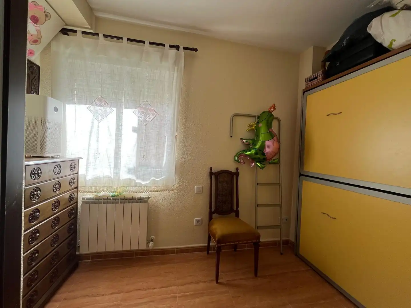 Schlafzimmer von Dachboden zum Verkauf in Villarrubia de los Ojos mit Klimaanlage, Heizung und Terrasse