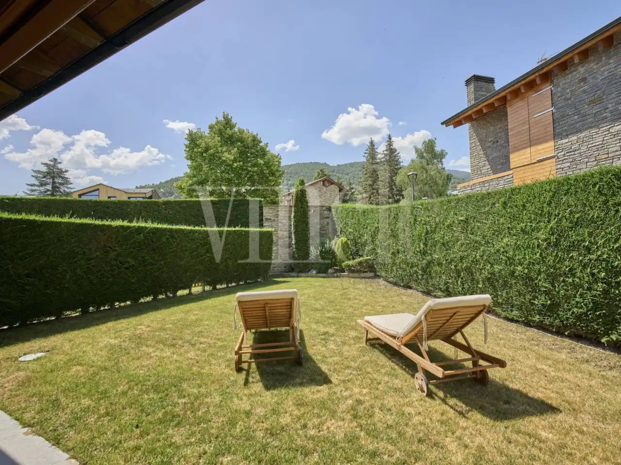 Jardí de Casa adosada en venda en Alp amb Calefacció, Jardí privat i Parquet