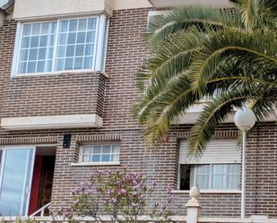 Vista exterior de Casa adosada en venda en Morata de Tajuña amb Aire condicionat, Calefacció i Piscina comunitària