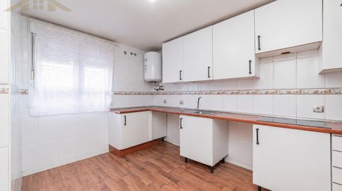 Foto 4 de Casa adosada en venta en Calle Océano Pacífico, Las Lomas, Seseña