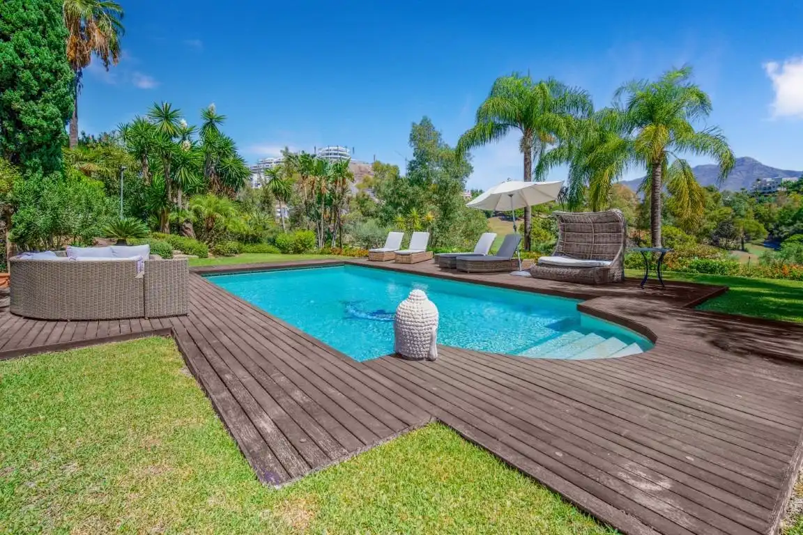 Chalet con piscina en venta en La Quinta, imagen 41