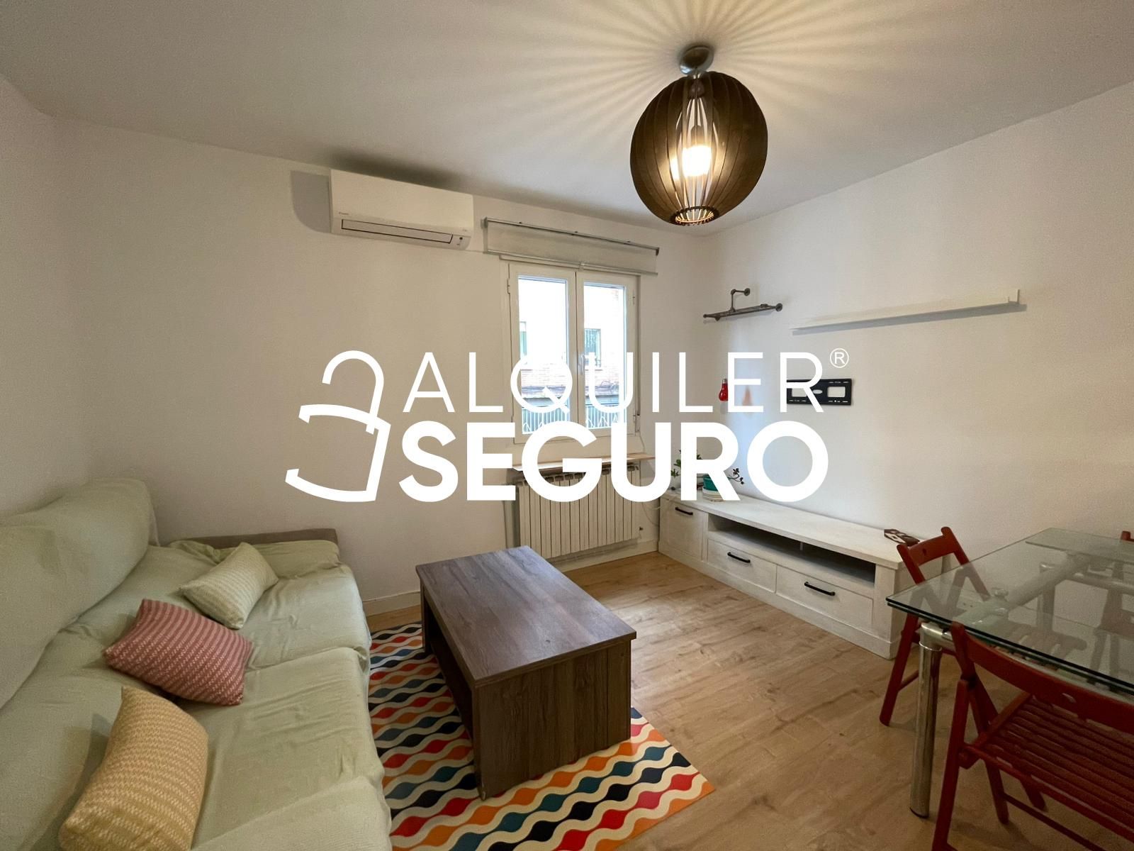 Sala de estar de Piso de alquiler en  Madrid Capital con Aire acondicionado, Calefacción y Terraza