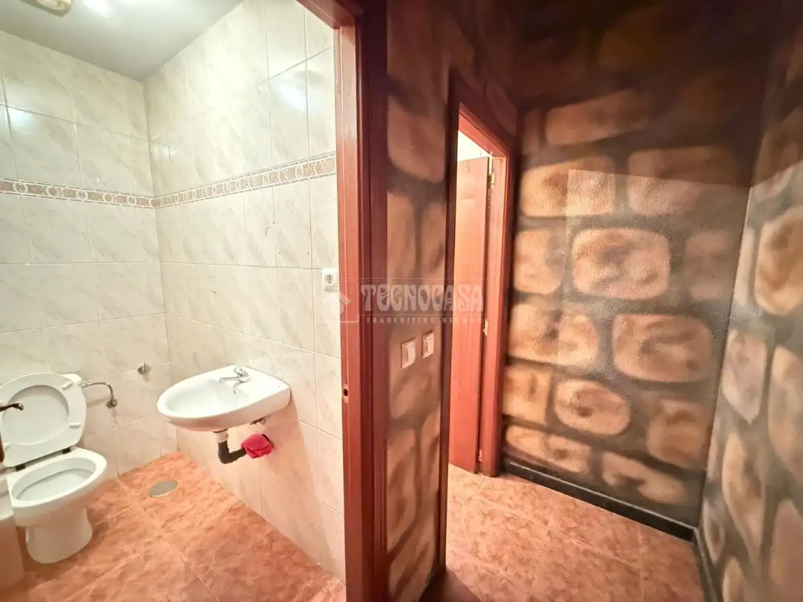 Baño de Local en venta en Almorox