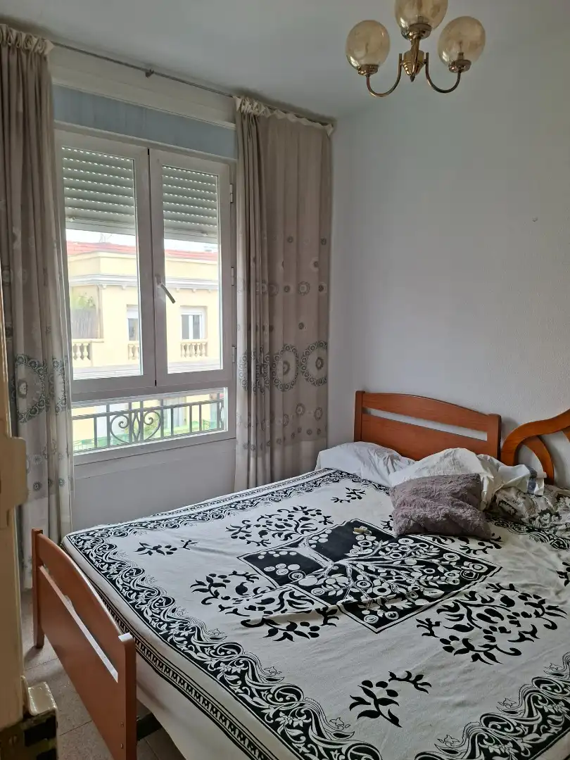 Habitación de Piso en venta en Madrid con Calefacción