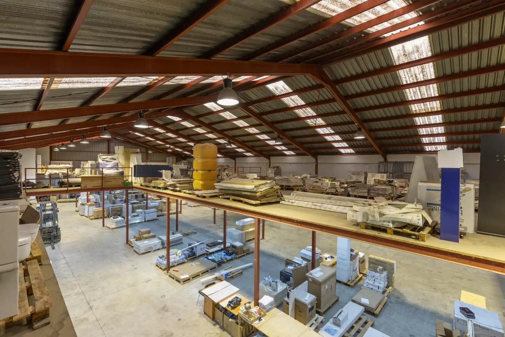 Nau industrial en venda en Santa Fe amb Calefacció