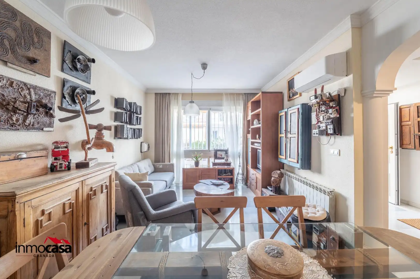 Wohnzimmer von Einfamilien-Reihenhaus zum Verkauf in Granada mit Klimaanlage