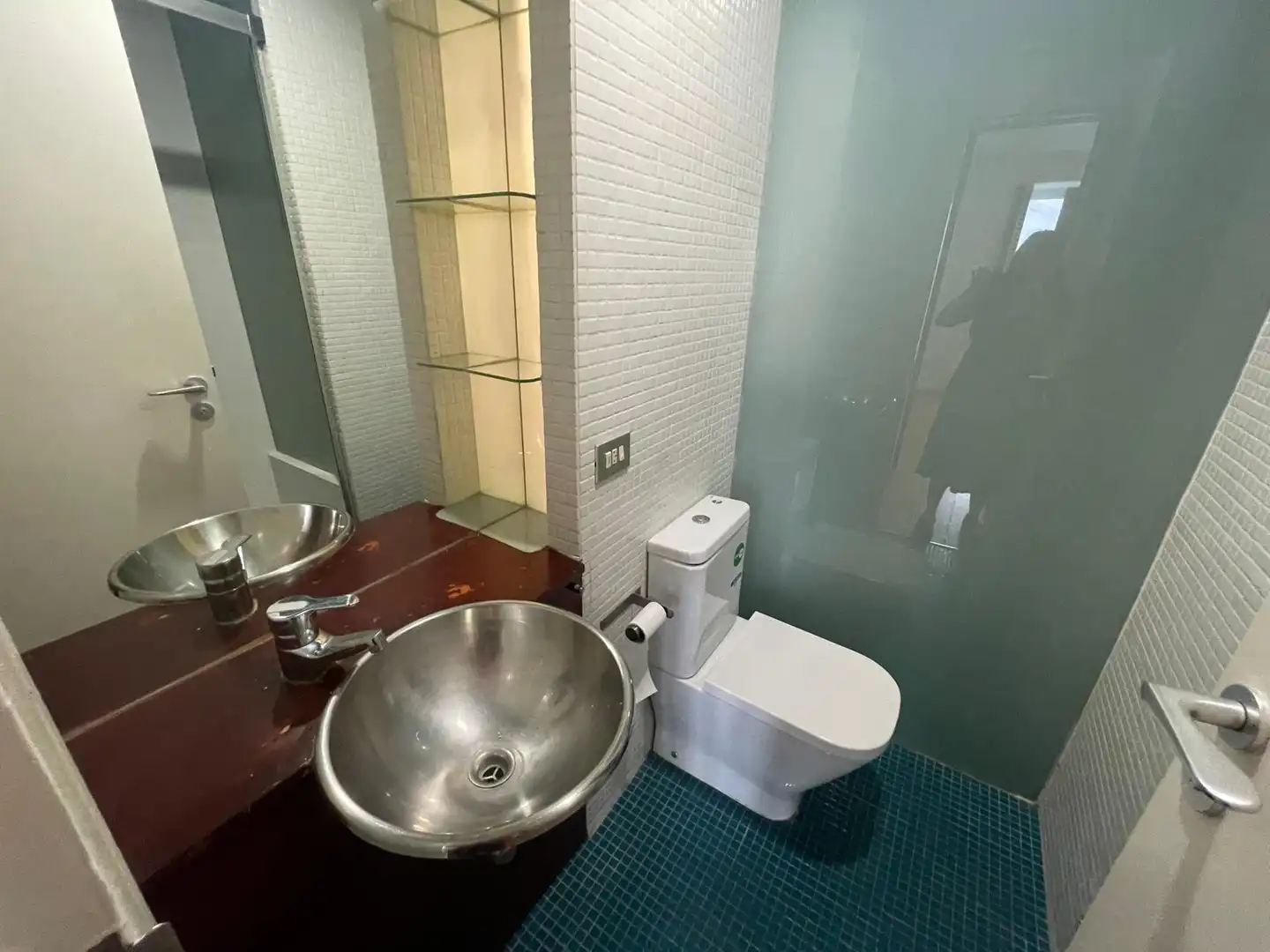 Baño de Apartamento de alquiler en Zaragoza con Aire acondicionado, Calefacción y Parquet