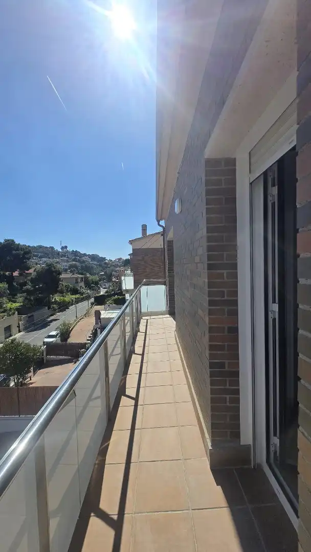Terrassa de Casa o xalet en venda en Cubelles amb Aire condicionat, Calefacció i Jardí privat