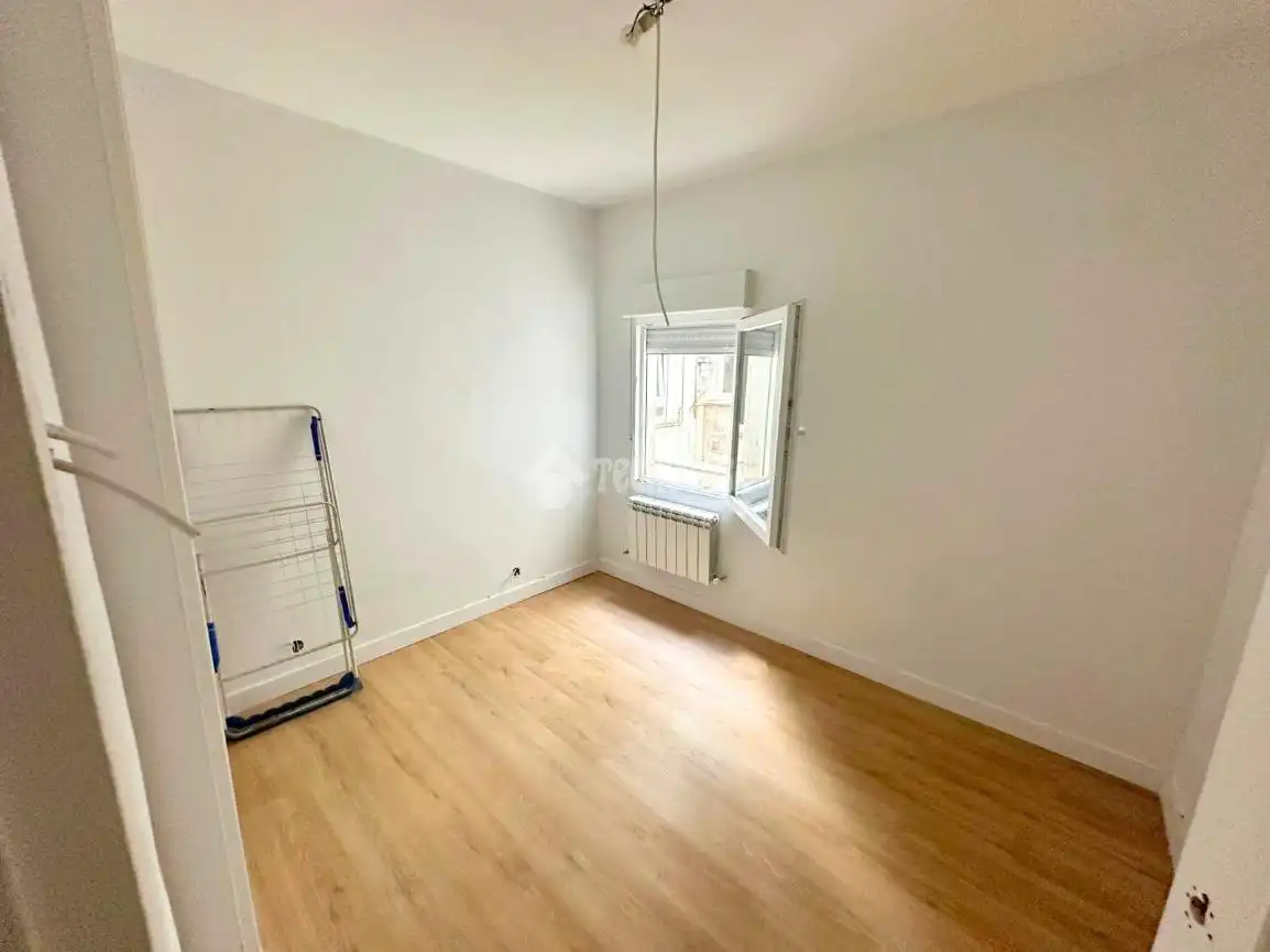 Bedroom of Flat for sale in Madrid