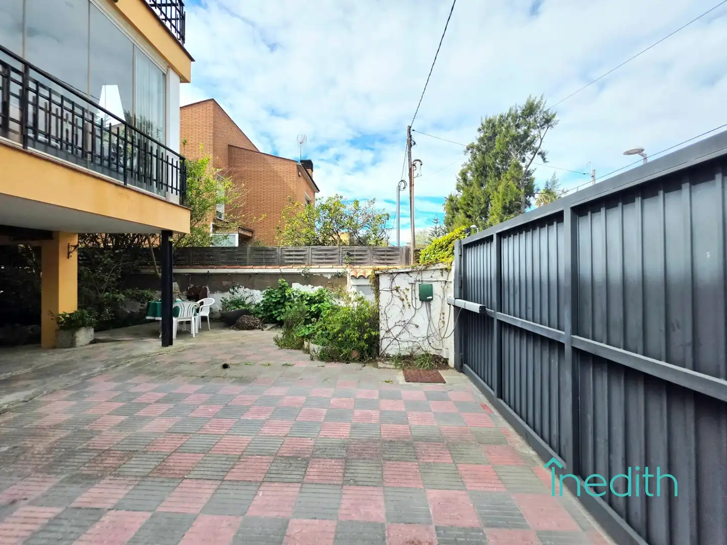 Vista exterior de Piso en venta en Castelldefels con Aire acondicionado, Calefacción y Terraza