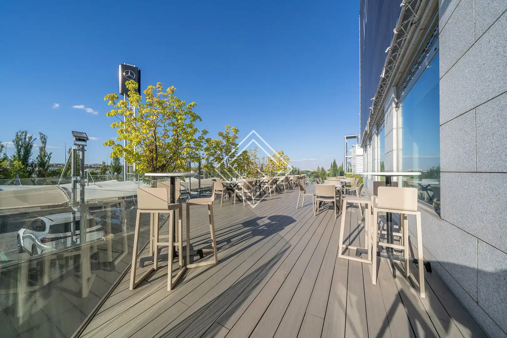 Terraza de Oficina de alquiler en La Moraleja con Calefacción