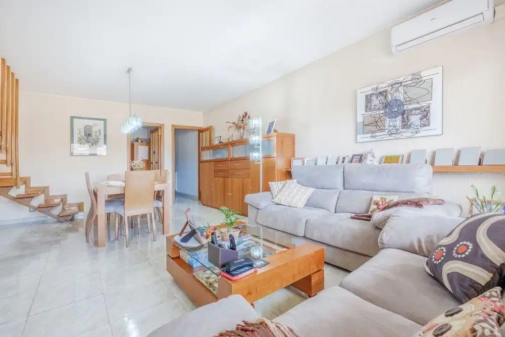 Sala d'estar de Dúplex en venda en Terrassa amb Aire condicionat, Calefacció i Terrassa