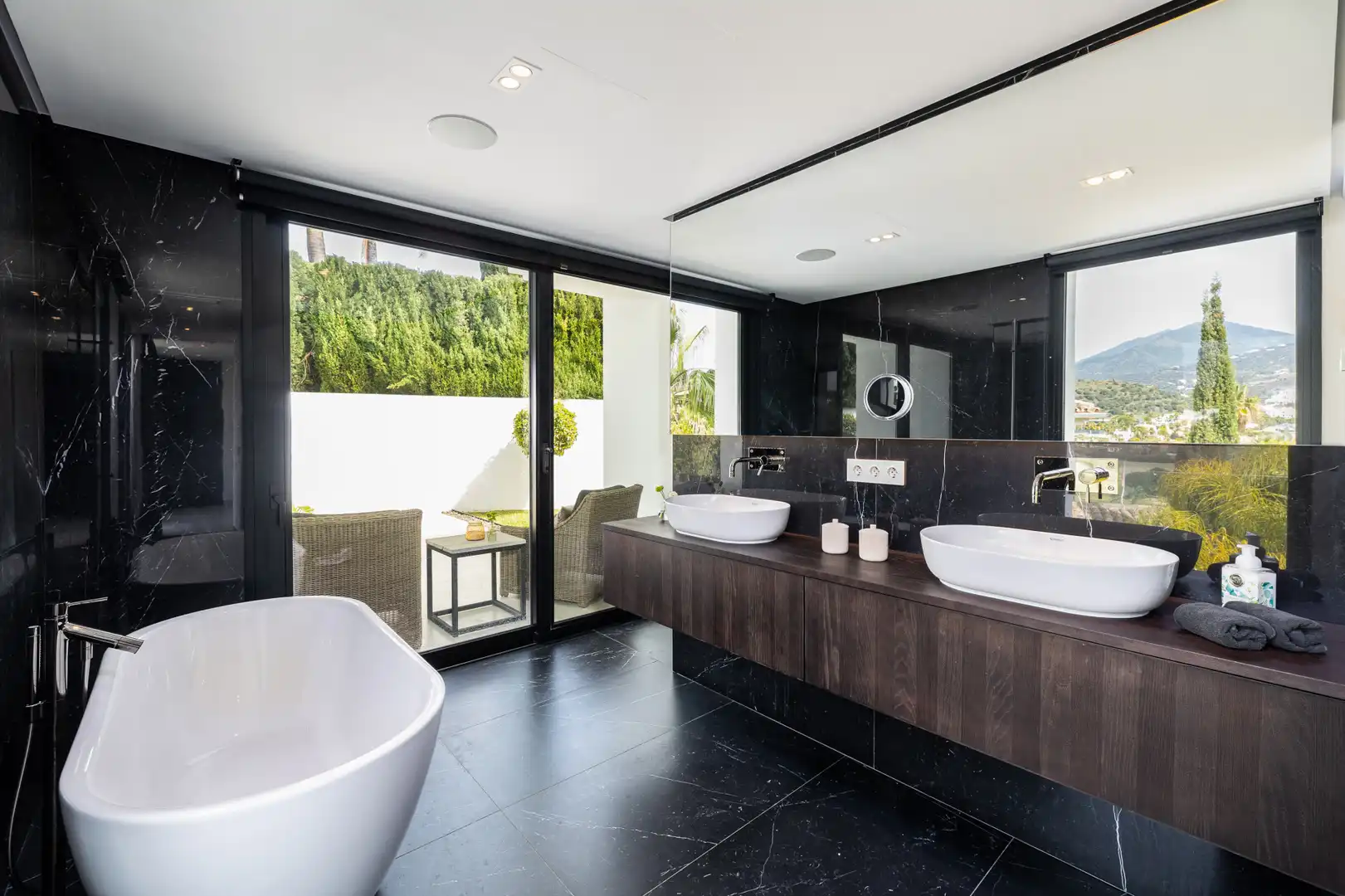 Maison avec terrasse à vendre à Nueva Andalucía, imagen 11