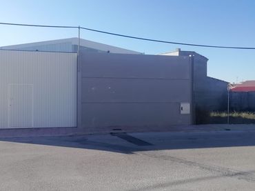 Nau industrial en venda a Avenida de Toros 17