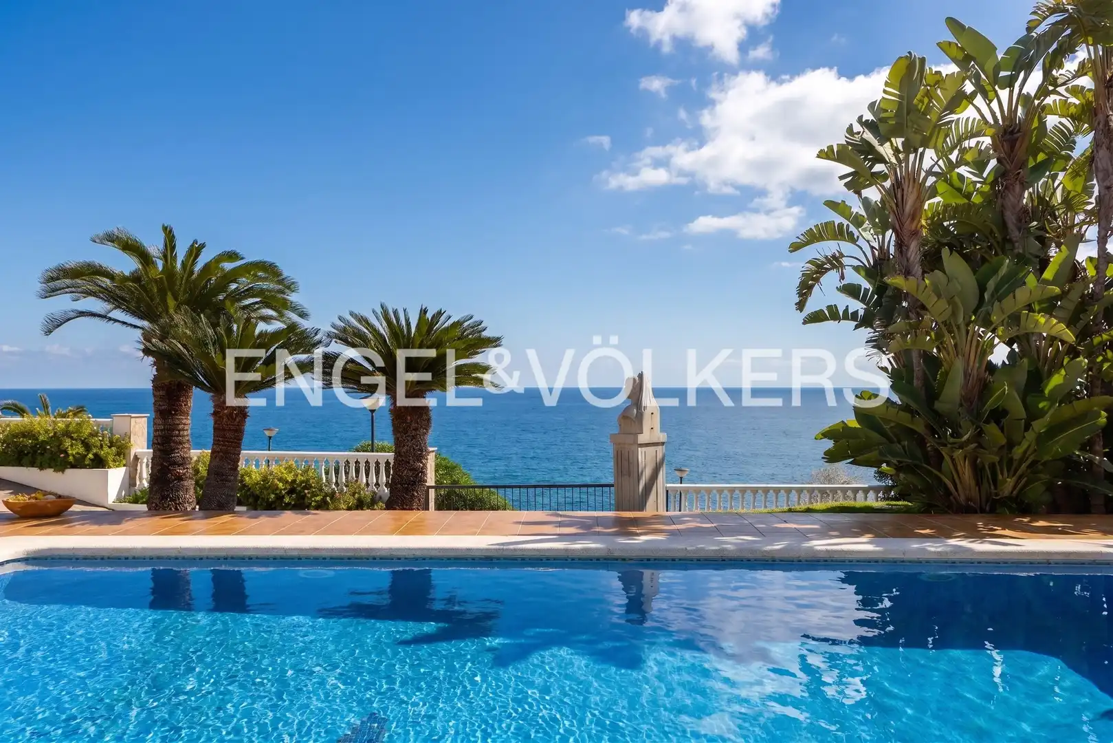 Piscina de Casa o xalet en venda en Oropesa del Mar / Orpesa amb Aire condicionat, Calefacció i Jardí privat