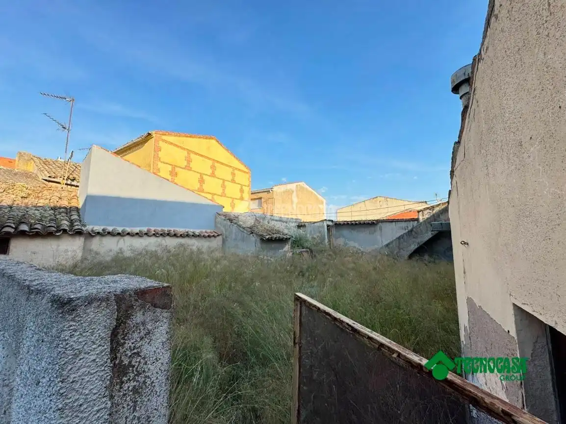 Houses for sale in Alcabón