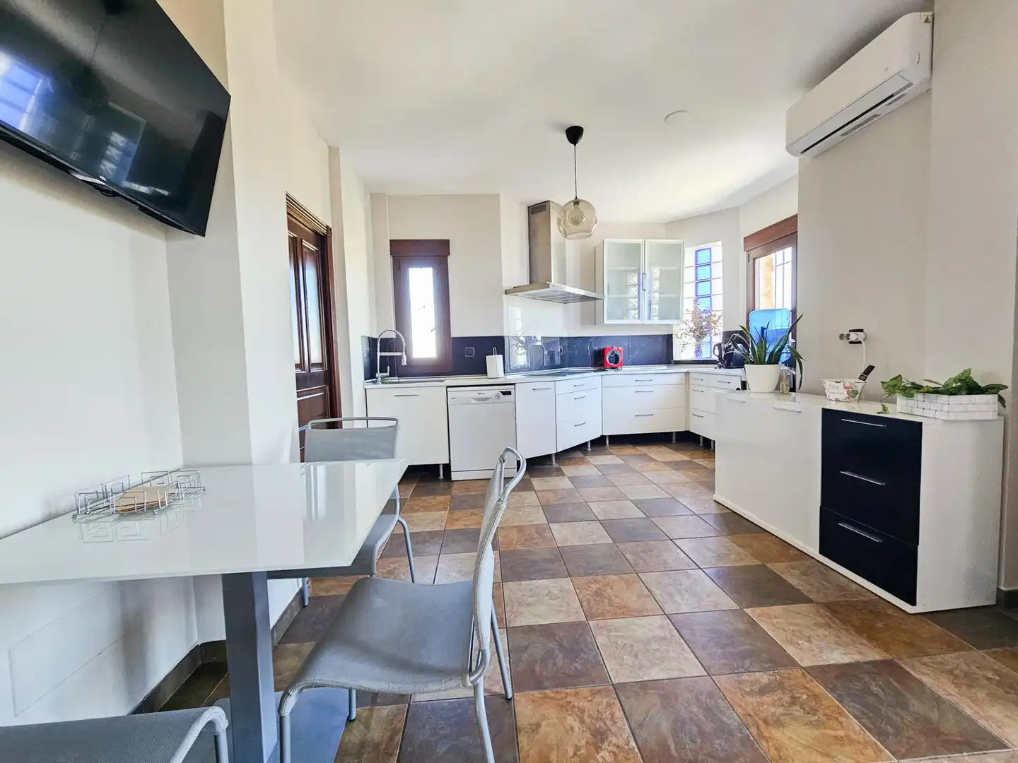 Cocina de Casa o chalet en venta en La Guardia de Jaén con Aire acondicionado, Calefacción y Jardín privado