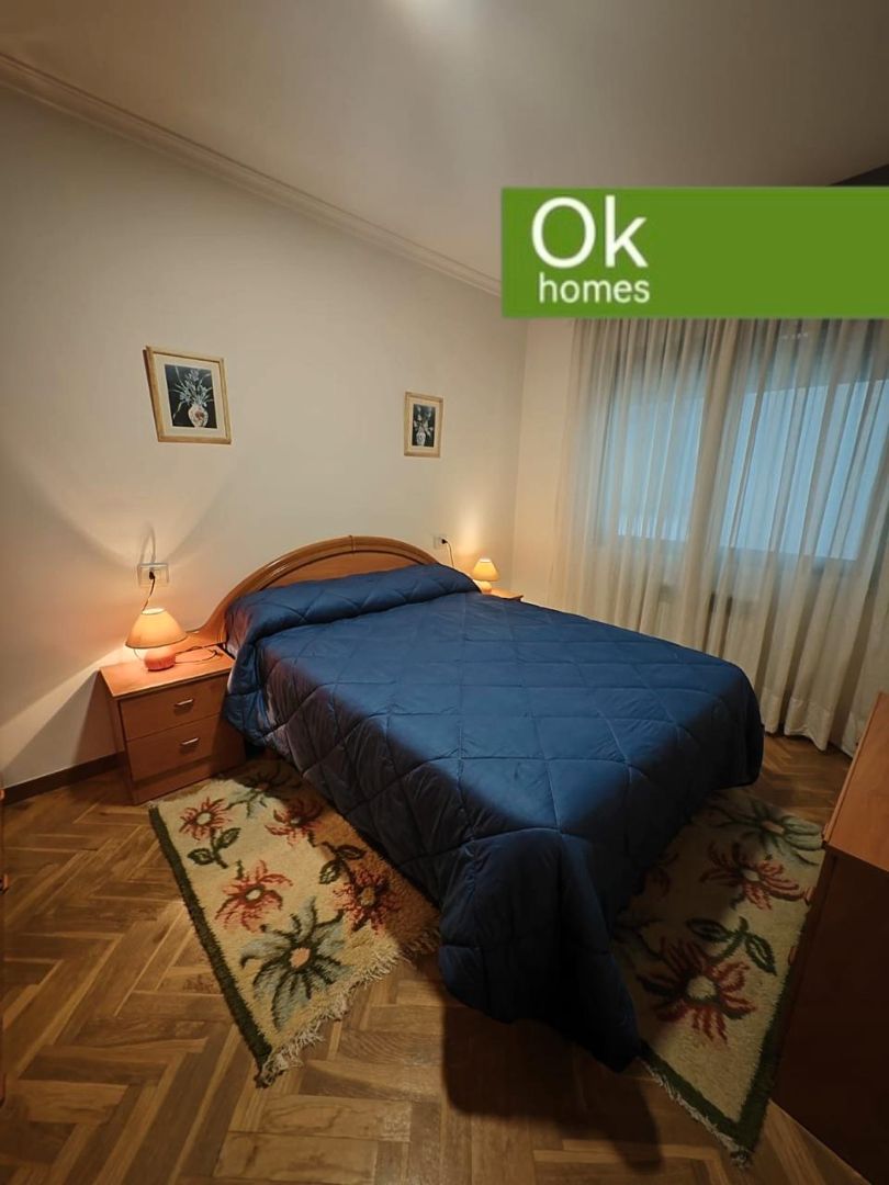 Dormitori de Apartament en venda en Vilalba amb Calefacció, Moblat i Forn