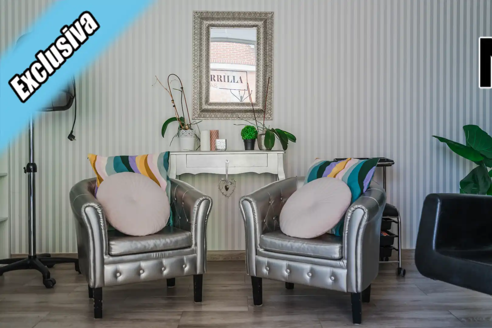Wohnzimmer von Geschaftsraum zum Verkauf in Limpias