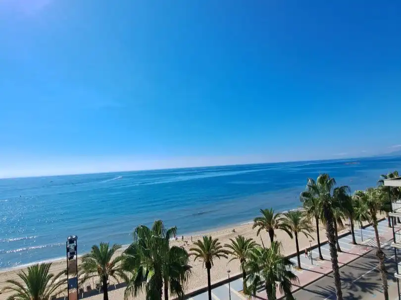Apartamento con piscina en venta en Paseo Miramar 60, imagen 5