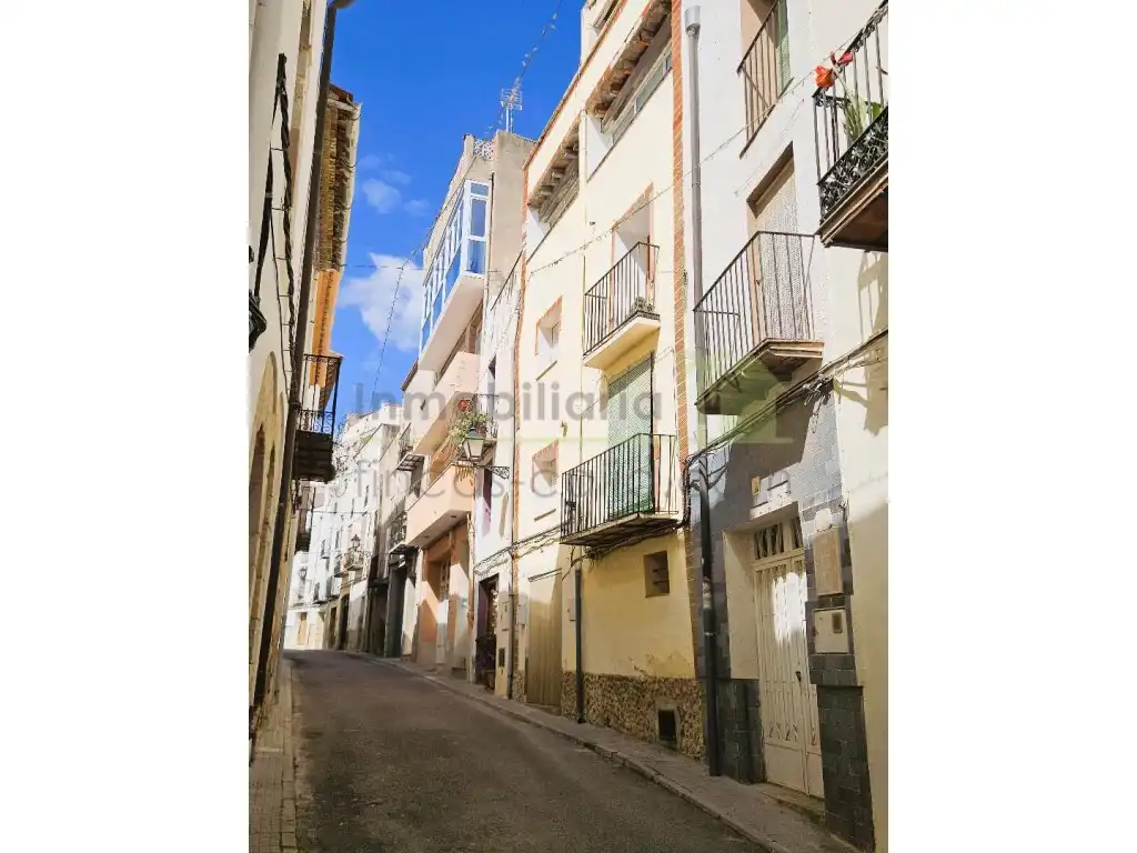 Vista exterior de Casa o xalet en venda en Cervera del Maestre amb Terrassa i Balcó