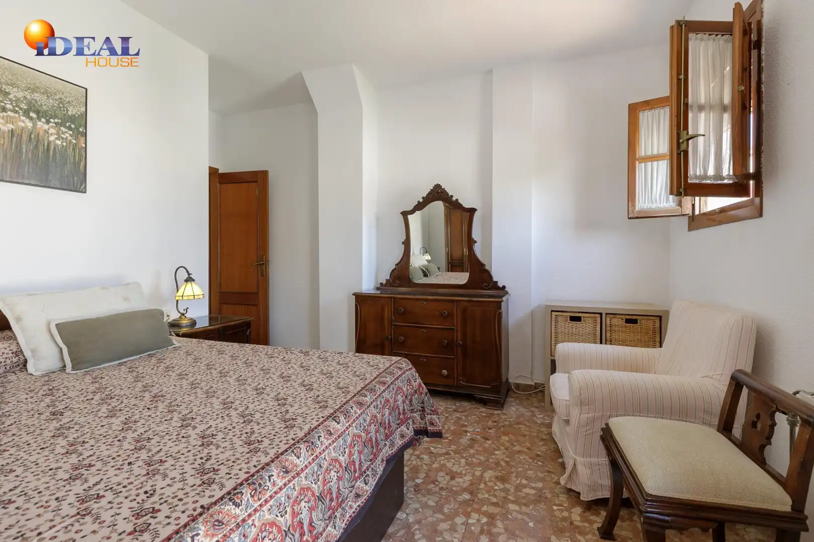 Habitación de Casa o chalet en venta en Ogíjares con Jardín privado, Terraza y Balcón