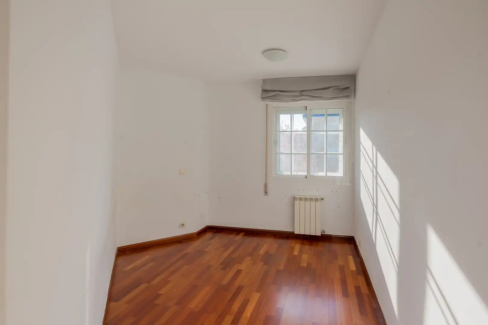 Dormitori de Pis en venda en Majadahonda amb Aire condicionat, Calefacció i Parquet