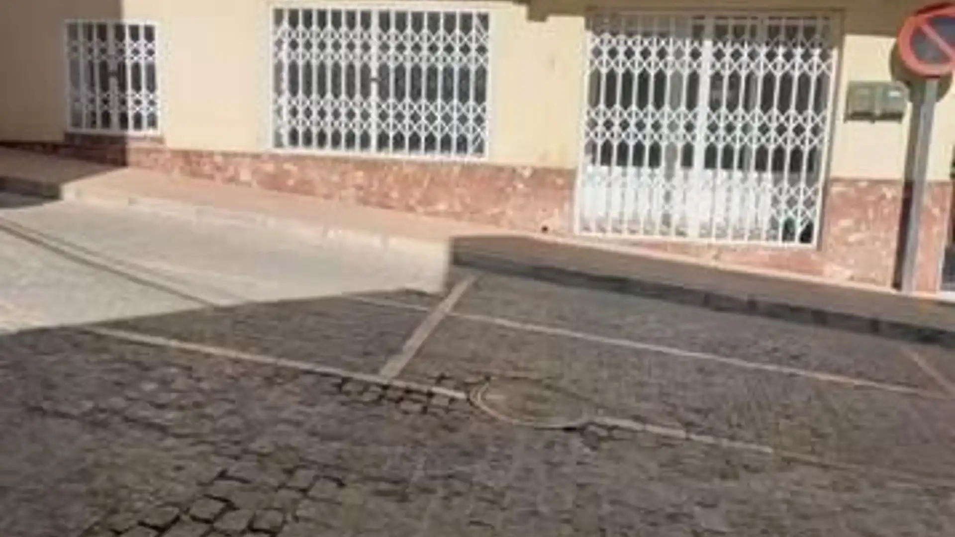 Local en venta en Calle los Montoros, Mengíbar