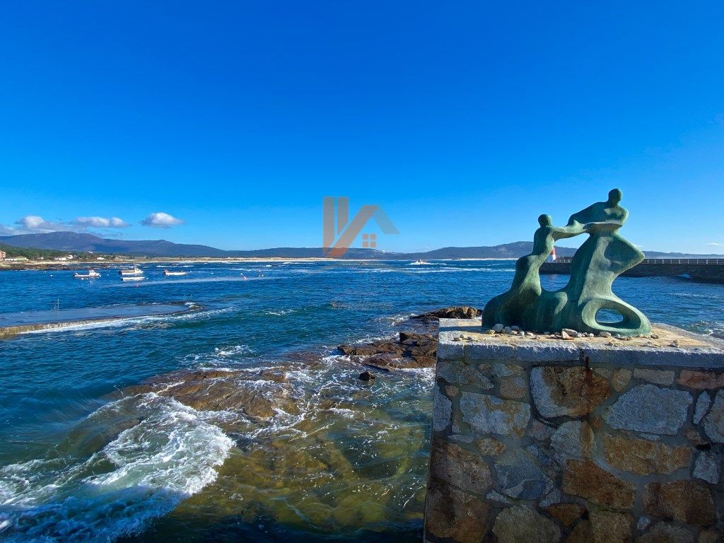 Vista exterior de Casa adosada en venta en Ribeira con Jardín privado, Horno y Microondas