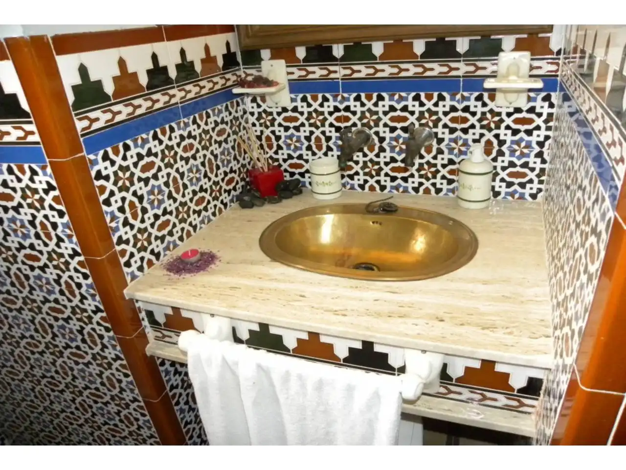 Bany de Casa o xalet en venda en Vélez-Blanco amb Calefacció, Jardí privat i Terrassa