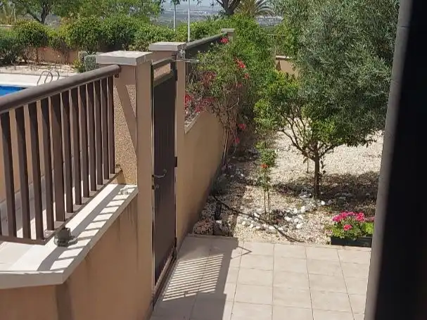 Terrasse von Erdgeschoss zum Verkauf in Elche / Elx mit Klimaanlage und Terrasse