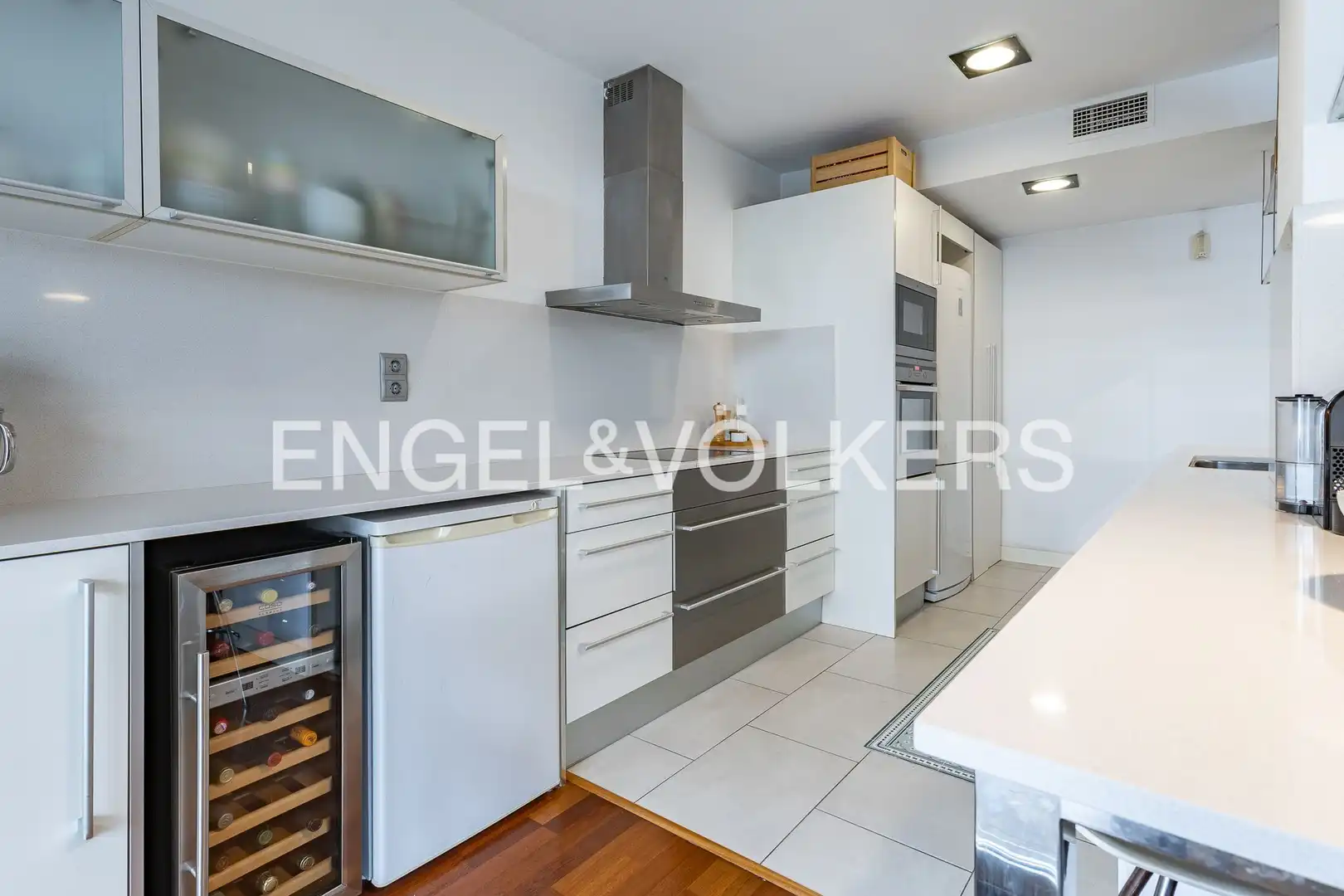 Cocina de Piso en venta en Sant Cugat del Vallès con Aire acondicionado, Calefacción y Jardín privado