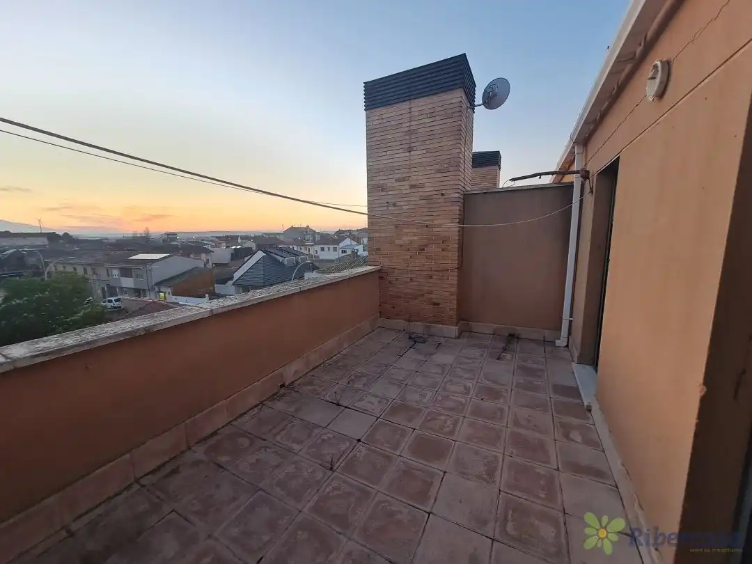 Terrassa de Dúplex en venda en Ribaforada amb Calefacció i Traster