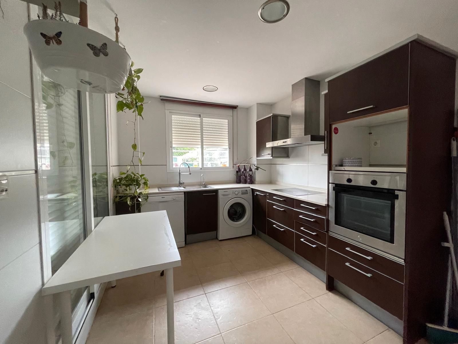 Kitchen of House or chalet for sale in Chiva  with Air Conditioner, Heating and Private garden