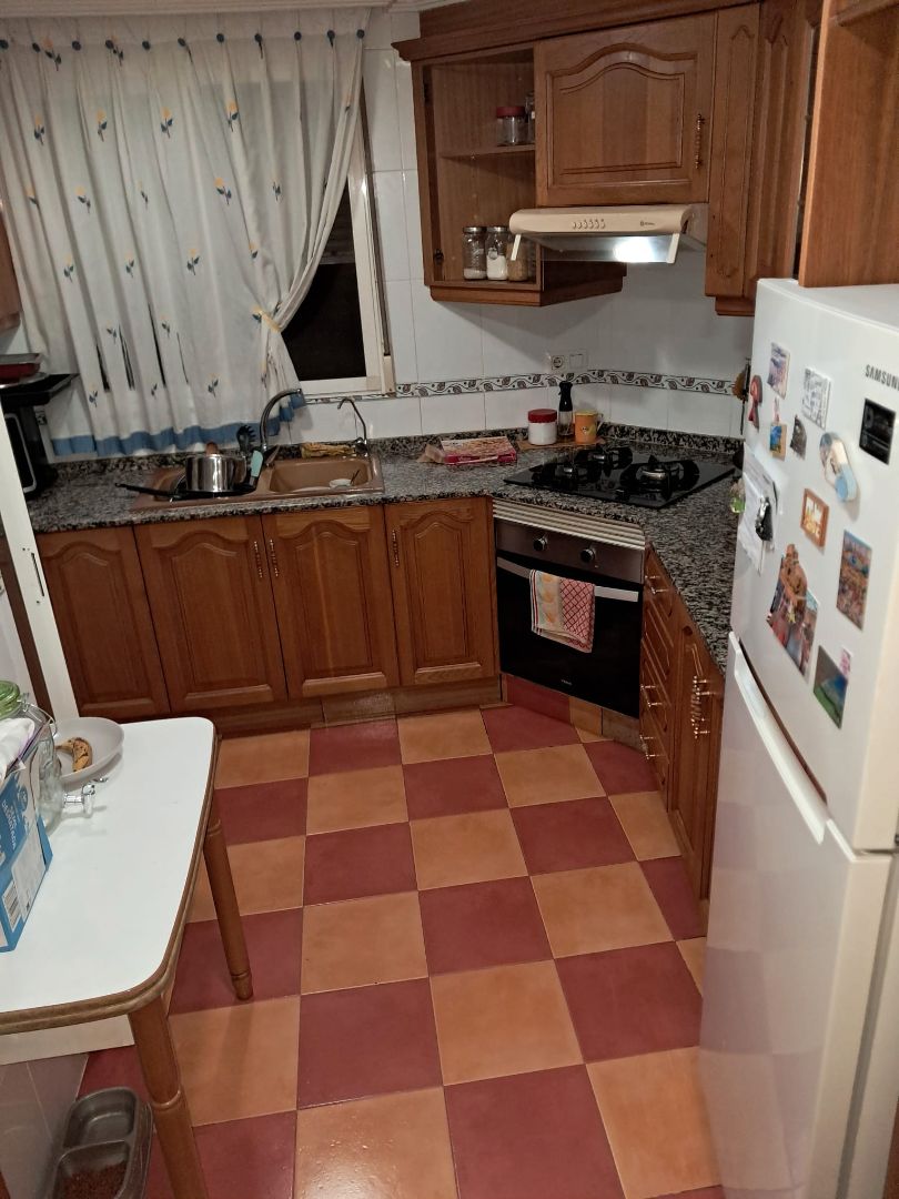 Kitchen of Flat for sale in Torrent  with Air Conditioner, Furnished and Oven